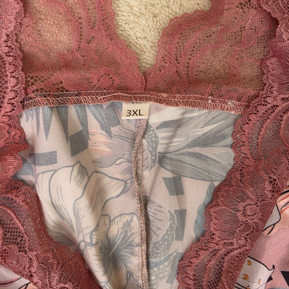 Fitted Styl Romantic Multi-Floral Satin Feel& Lace V-Neck Long Nightgown Size 3X - Picture 5 of 8